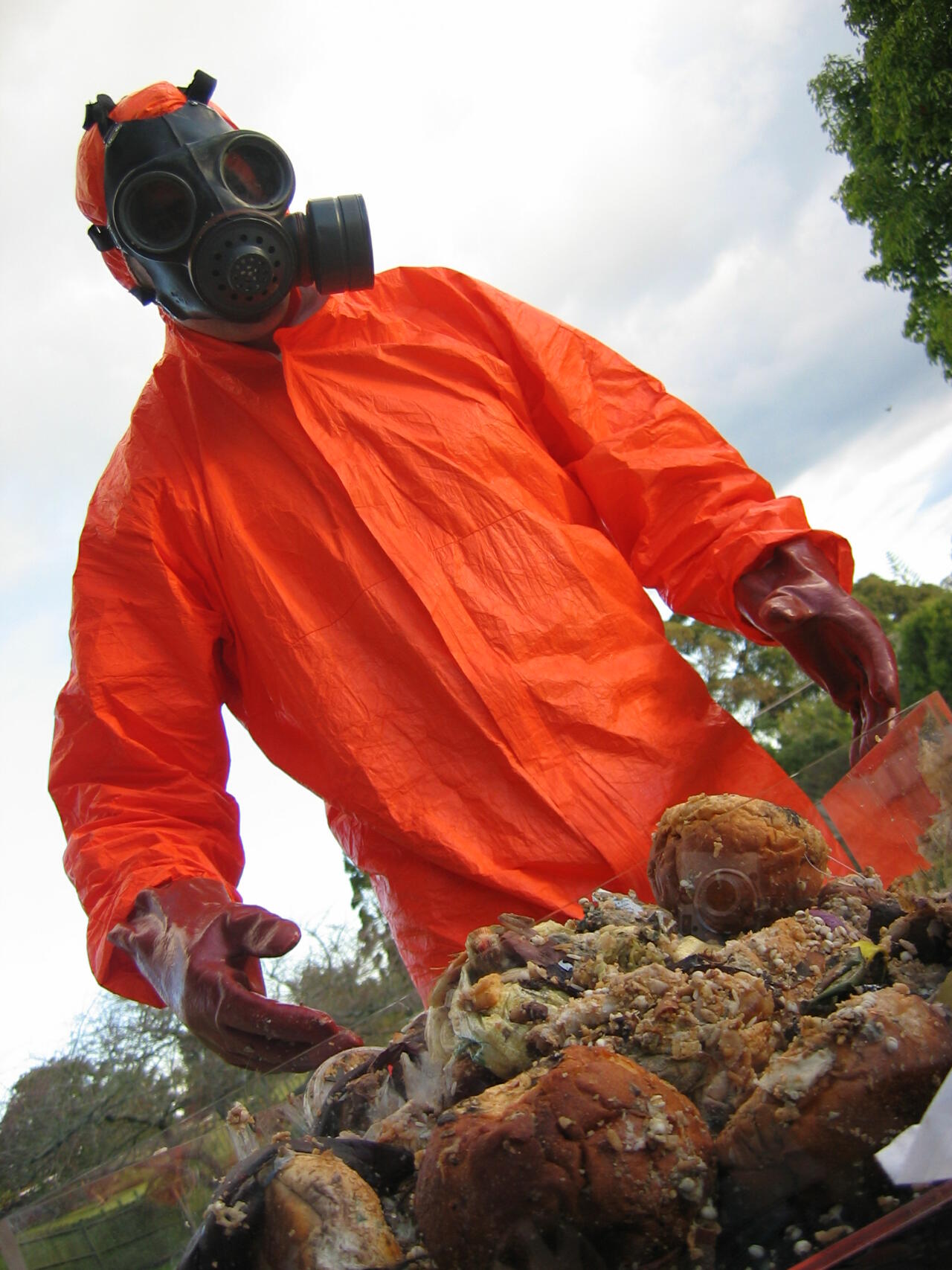 WA$TED! - Radich family d (Tristan with the Radich family's organic waste)