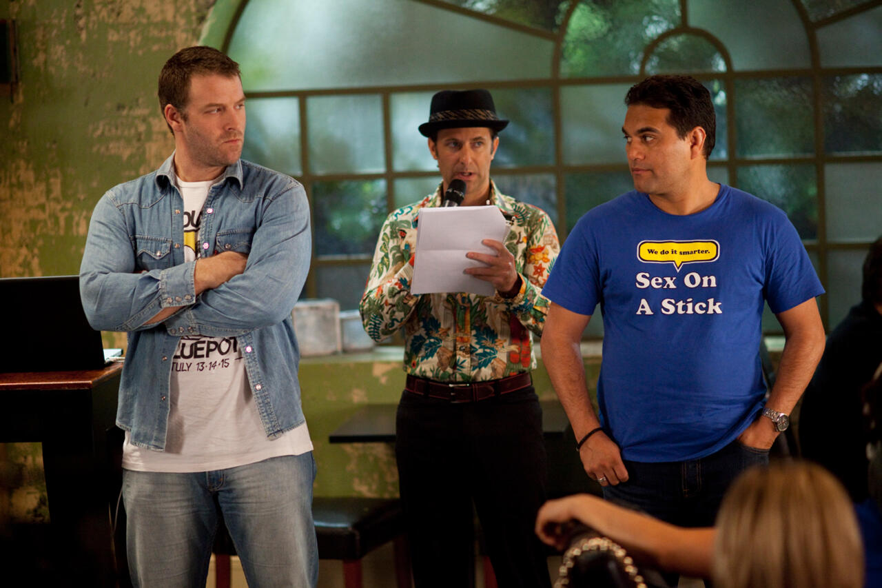 13 NT2 17 ep 13 (Tim Foley as Nige, Aaron Ward as Quiz Master, Blair Strang as Brian) (c) SPP
