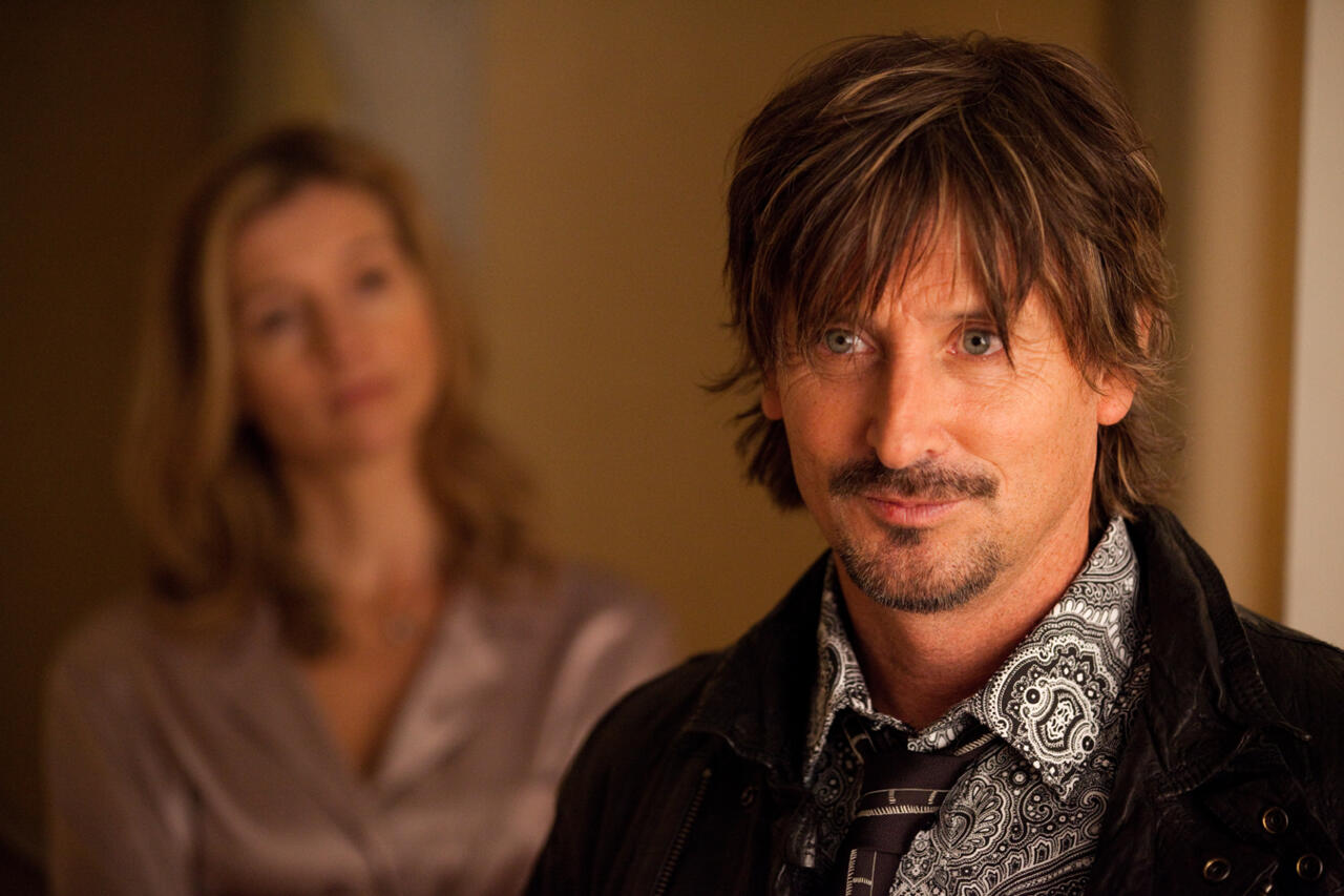 9 NT ep9b (Tim Balme as Jules, Tandi Wright as Catherine)