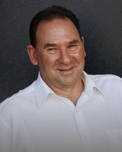 It is with heavy hearts that we acknowledge the passing of John Barnett. (CNZM, ONZM).