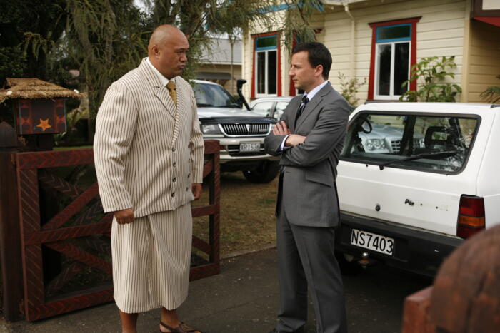Image2_S1E1 - DI ep1e (Dave Fane as Jonah, Craig Parker as Leighton)
